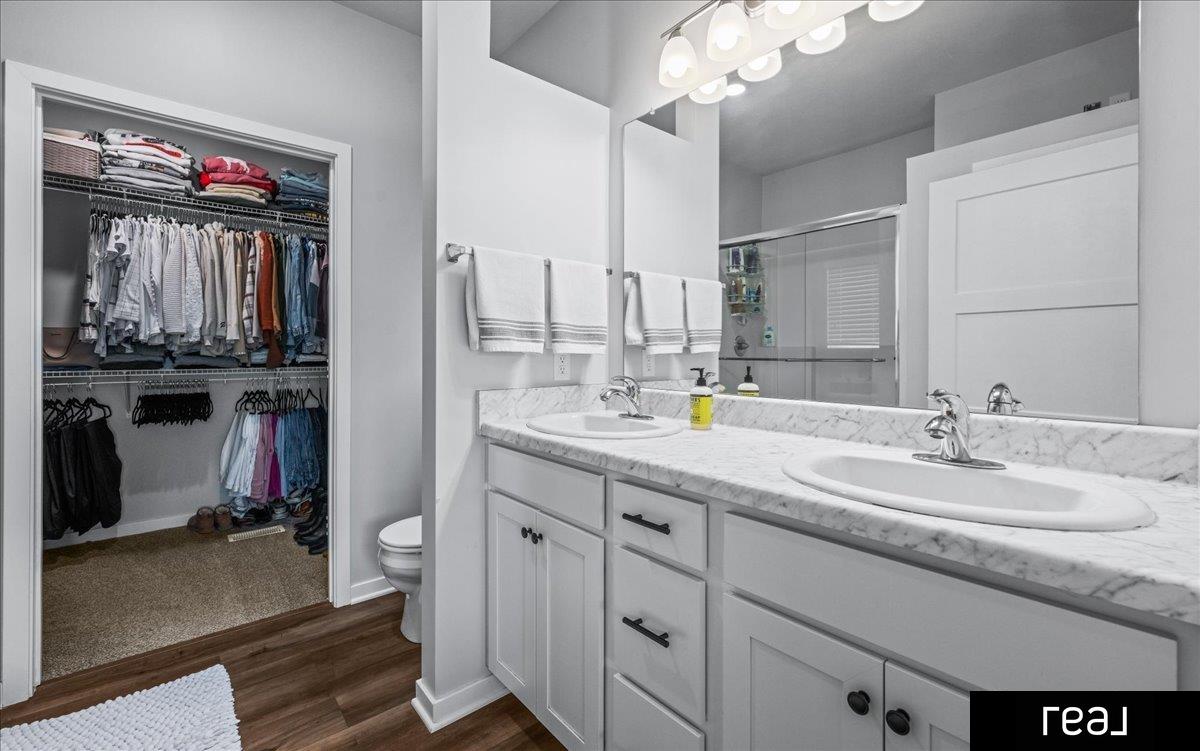 Elkhorn, Nebraska 68022, United States, 3 Bedrooms Bedrooms, ,2 BathroomsBathrooms,Residential,Pending,120560