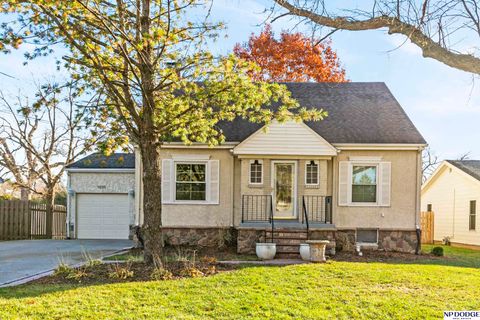 Photo of 1015 N 83rd Street, Omaha, NE 68114 (MLS # 22533189)