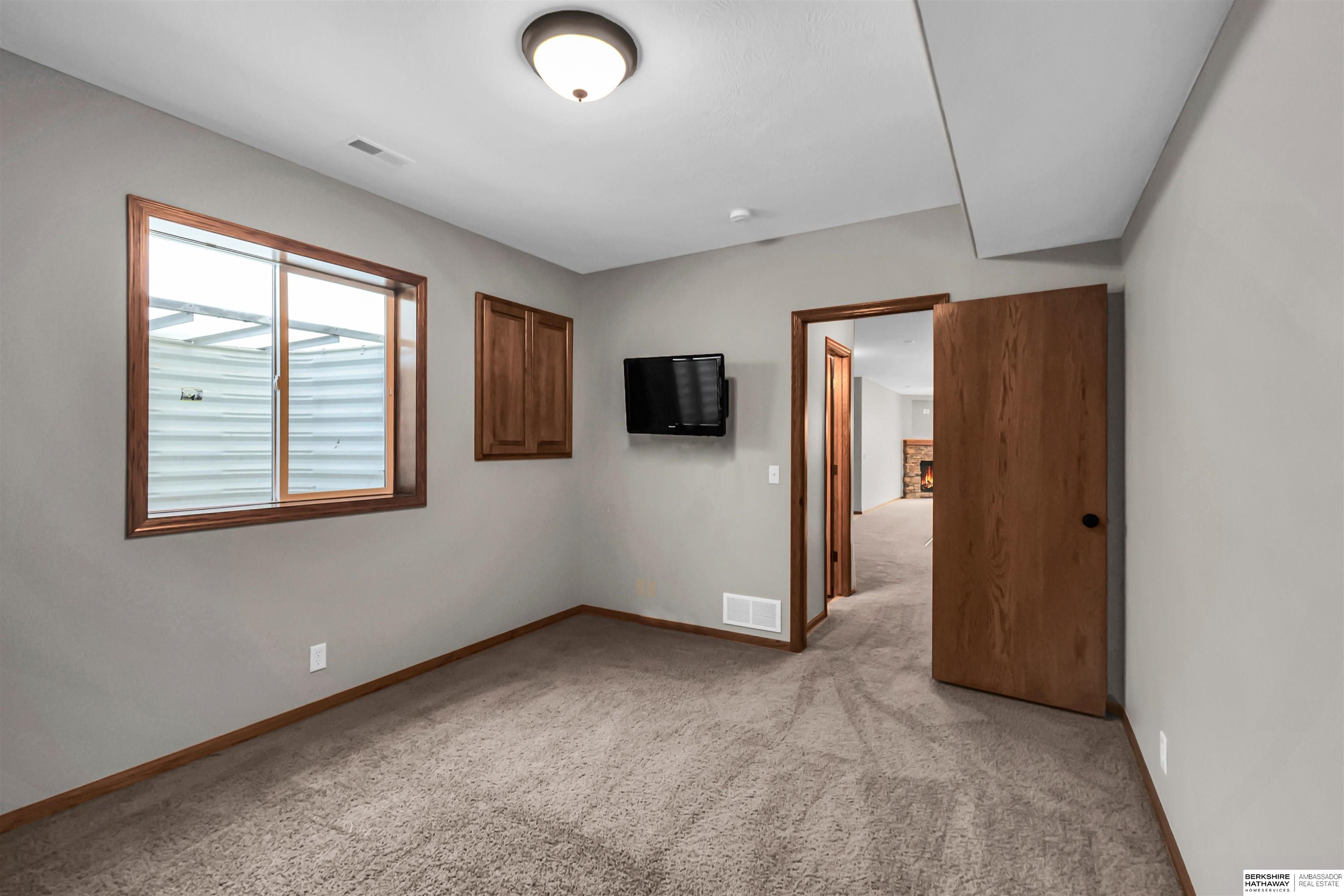 La Vista, Nebraska 68128, United States, 5 Bedrooms Bedrooms, ,4 BathroomsBathrooms,Residential,Active,152288