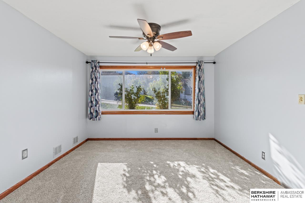 Omaha, Nebraska 68138, United States, 3 Bedrooms Bedrooms, ,2 BathroomsBathrooms,Residential,Active,243324