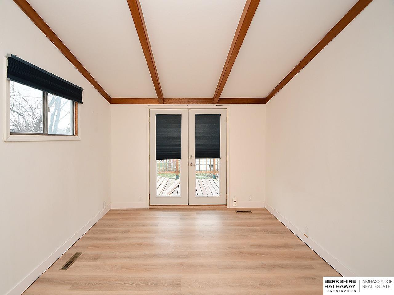 Omaha, Nebraska 68104, United States, 3 Bedrooms Bedrooms, ,2 BathroomsBathrooms,Residential,Active,253500