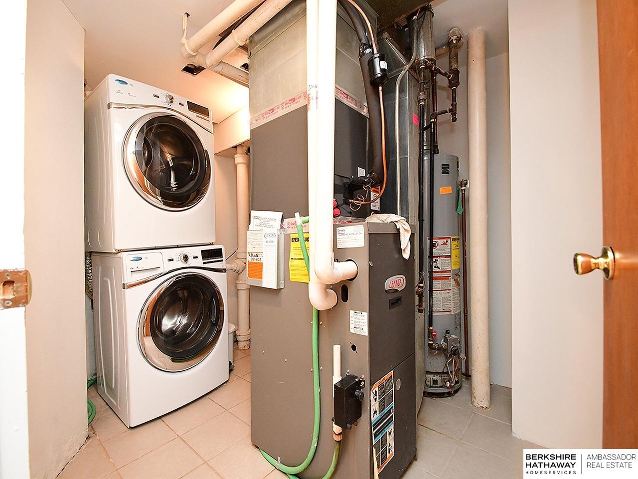 Omaha, Nebraska 68104, United States, 3 Bedrooms Bedrooms, ,2 BathroomsBathrooms,Residential,Active,253500