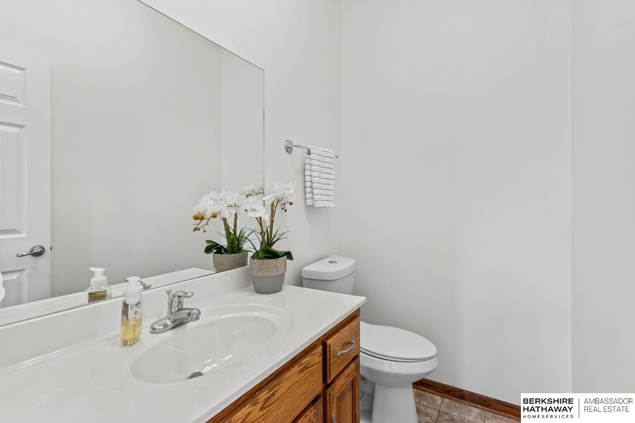 Council Bluffs, Nebraska 51503, United States, 5 Bedrooms Bedrooms, ,4 BathroomsBathrooms,Residential,Active,96817