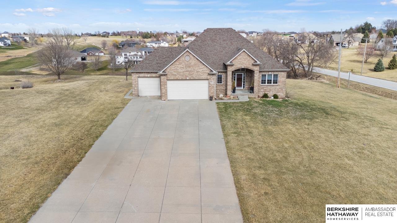 Council Bluffs, Nebraska 51503, United States, 5 Bedrooms Bedrooms, ,4 BathroomsBathrooms,Residential,Active,96817