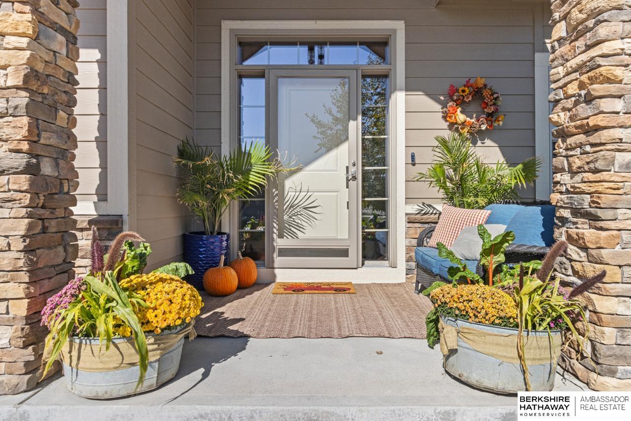 Papillion, Nebraska 68046, United States, 3 Bedrooms Bedrooms, ,3 BathroomsBathrooms,Residential,Active,233636