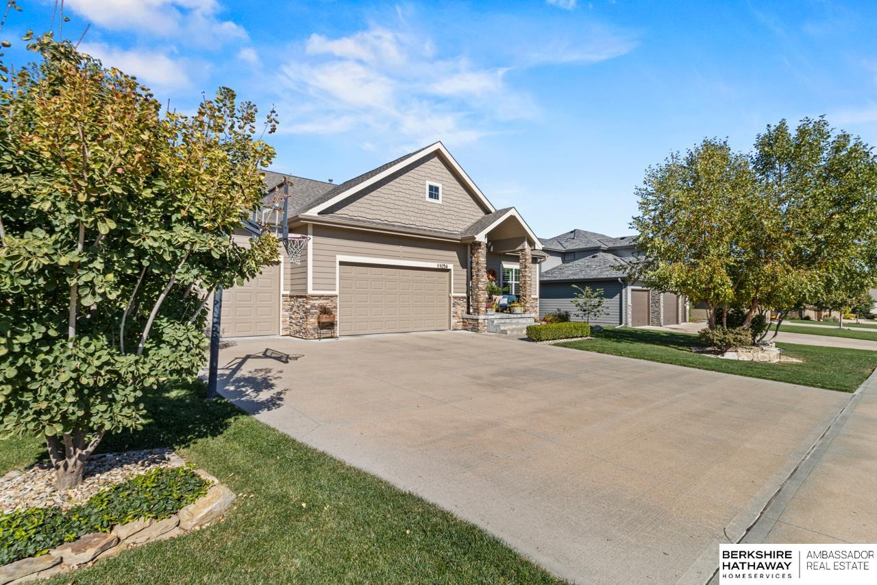 Papillion, Nebraska 68046, United States, 3 Bedrooms Bedrooms, ,3 BathroomsBathrooms,Residential,Active,233636