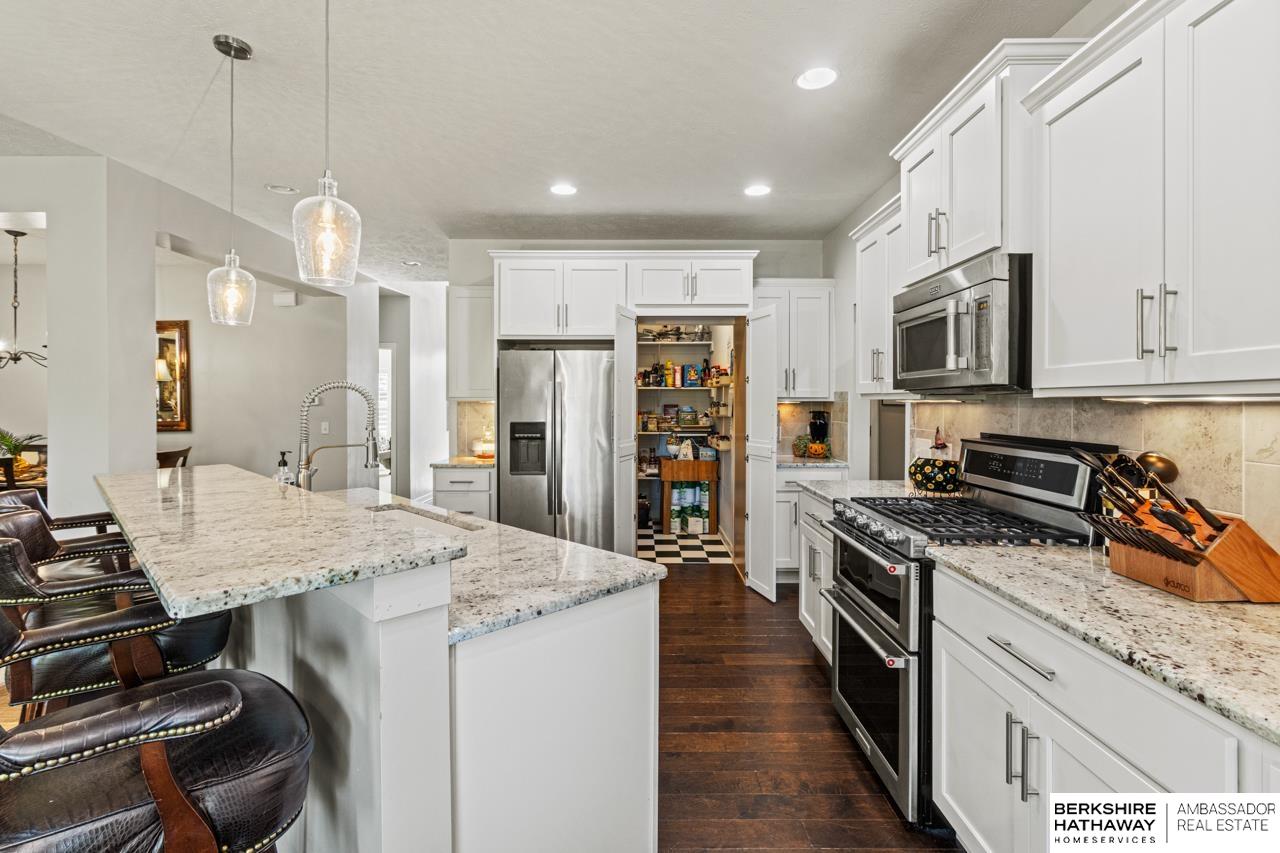 Papillion, Nebraska 68046, United States, 3 Bedrooms Bedrooms, ,3 BathroomsBathrooms,Residential,Active,233636