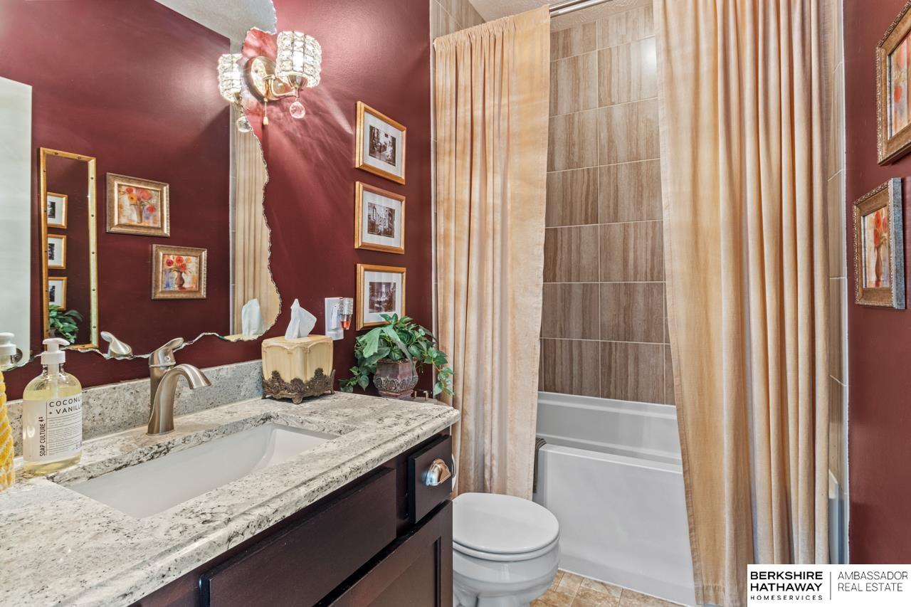 Papillion, Nebraska 68046, United States, 3 Bedrooms Bedrooms, ,3 BathroomsBathrooms,Residential,Active,233636