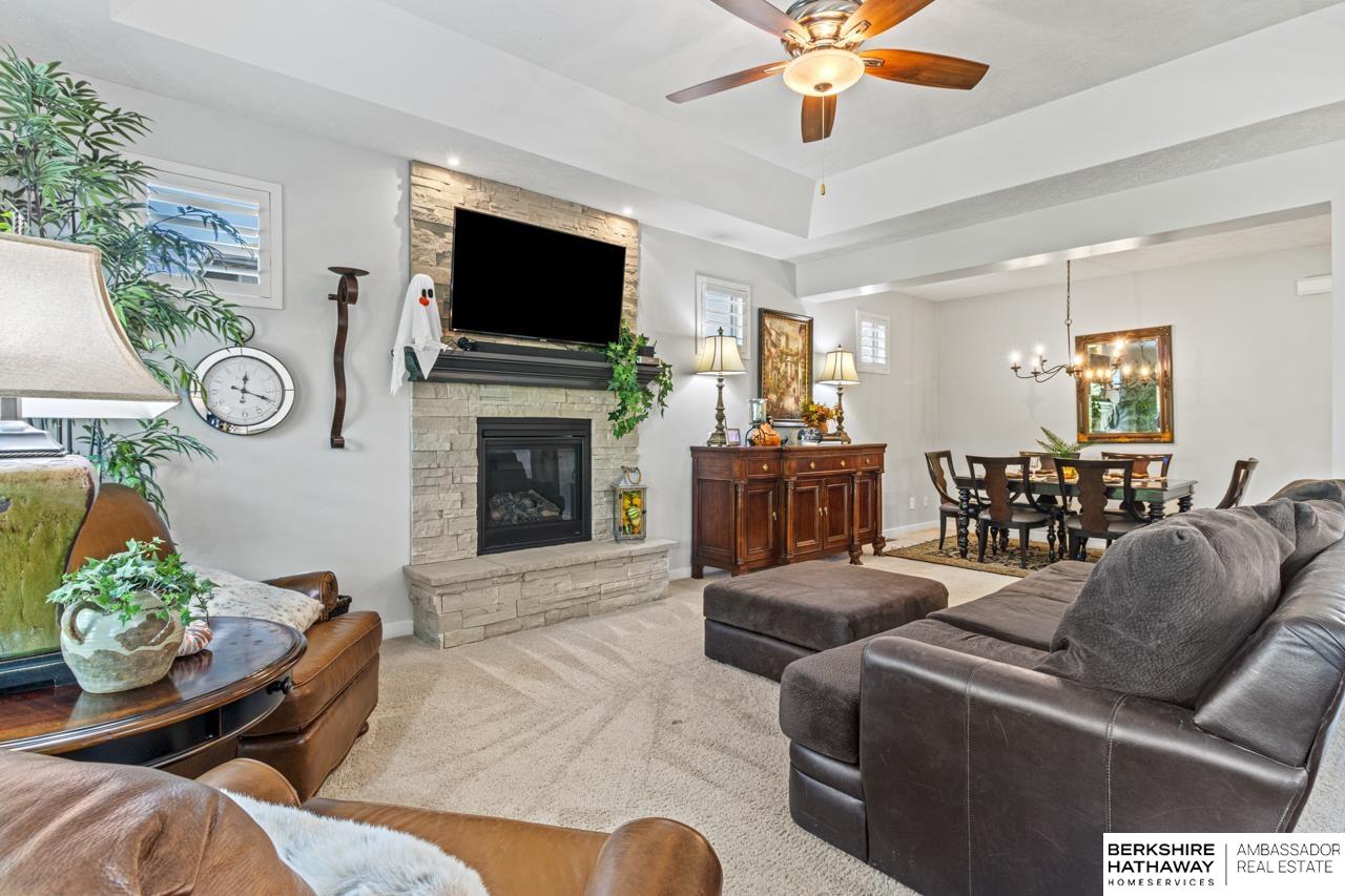 Papillion, Nebraska 68046, United States, 3 Bedrooms Bedrooms, ,3 BathroomsBathrooms,Residential,Active,233636