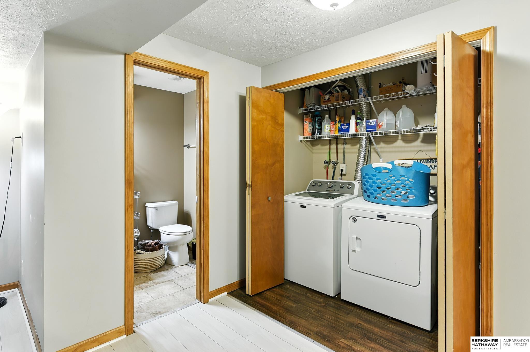 Lincoln, Nebraska 68521, United States, 3 Bedrooms Bedrooms, ,2 BathroomsBathrooms,Residential,Pending,203084