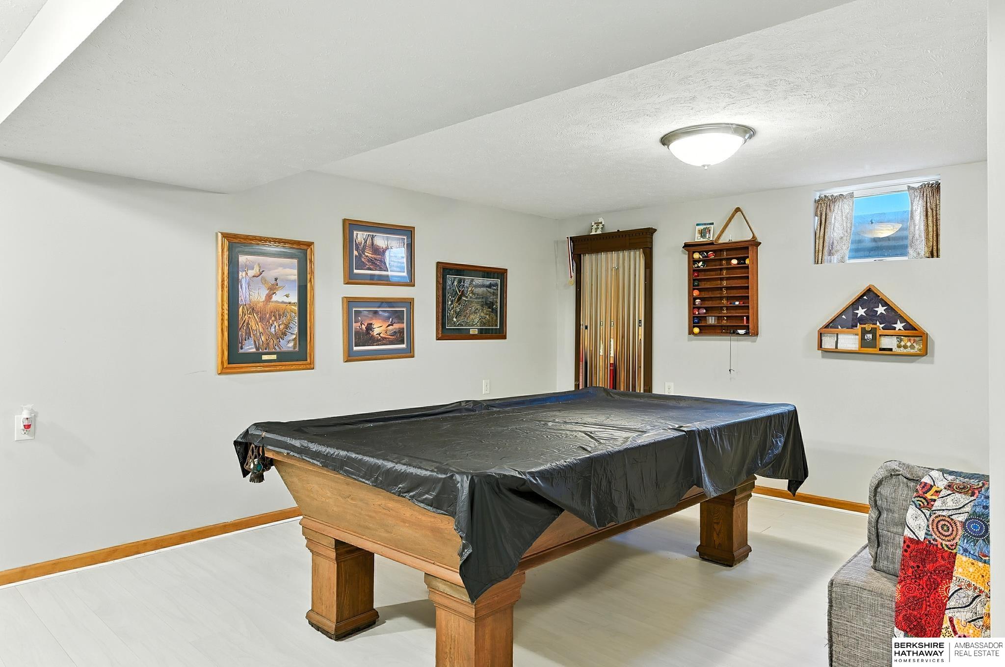 Lincoln, Nebraska 68521, United States, 3 Bedrooms Bedrooms, ,2 BathroomsBathrooms,Residential,Pending,203084