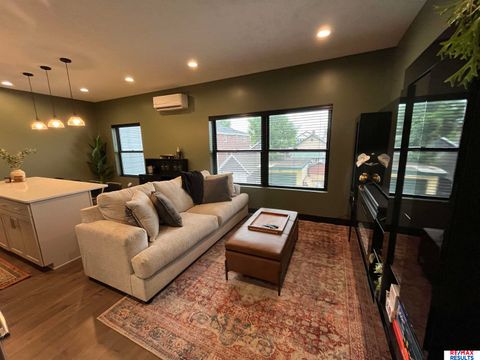 Photo of 3109 Mayberry Plaza, Omaha, NE 68105 (MLS # 22601330)