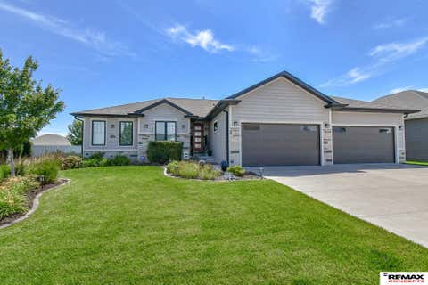 Photo of 9820 Fairbury Lane, Lincoln, NE 68516 (MLS # 22616934)