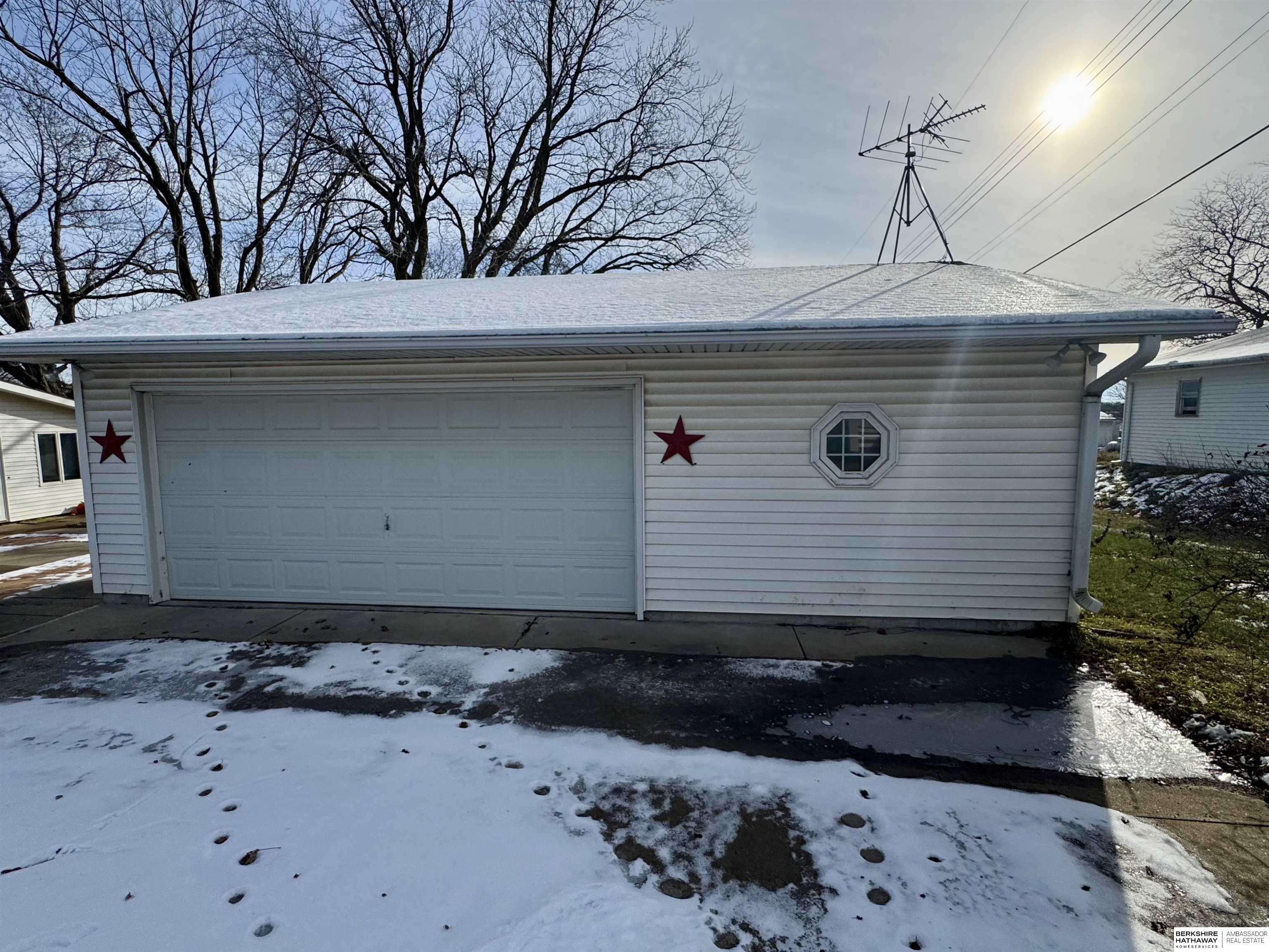 Burchard, Nebraska 68323, United States, 4 Bedrooms Bedrooms, ,1 BathroomBathrooms,Residential,Active,252318