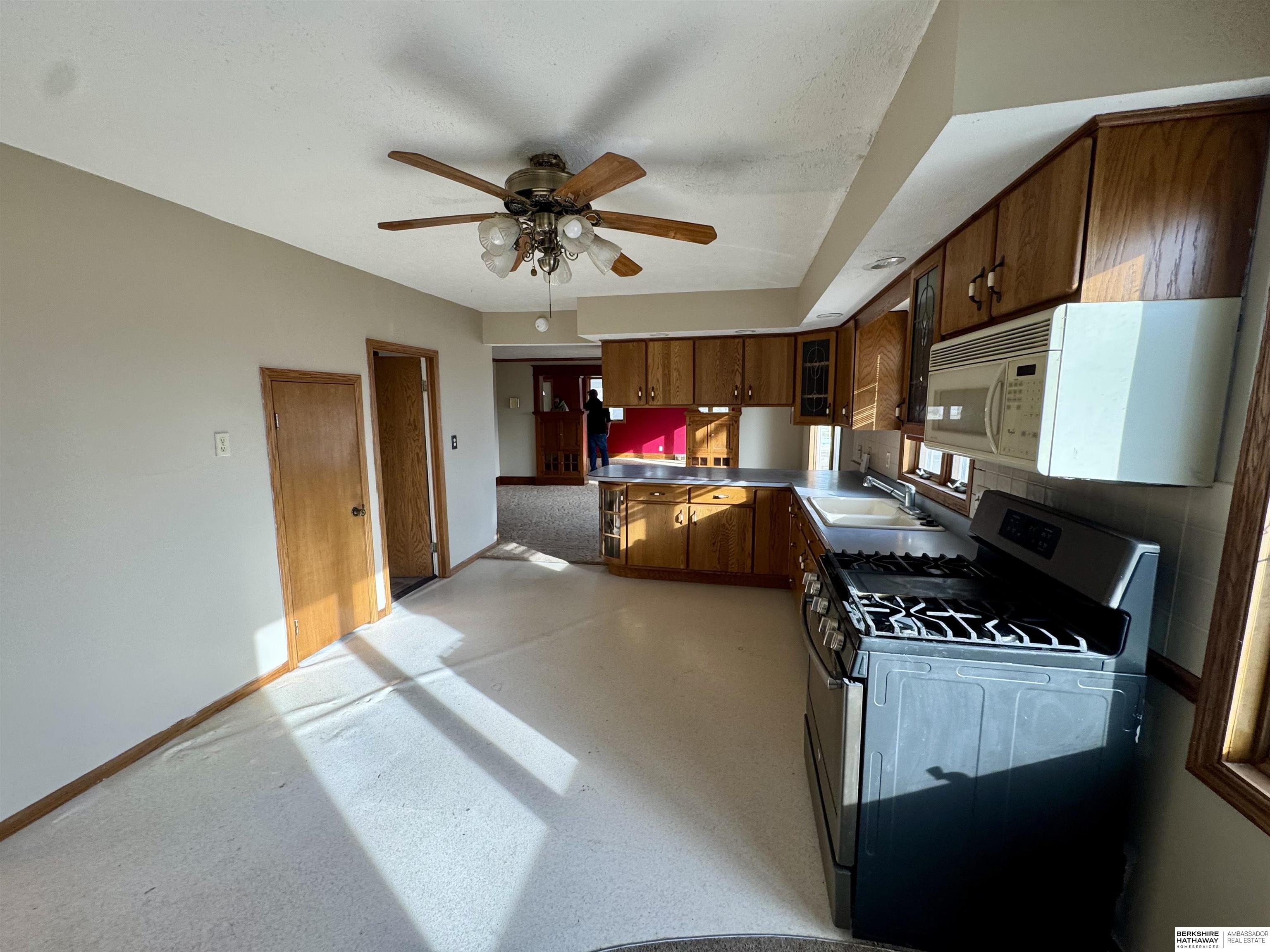 Burchard, Nebraska 68323, United States, 4 Bedrooms Bedrooms, ,1 BathroomBathrooms,Residential,Active,252318