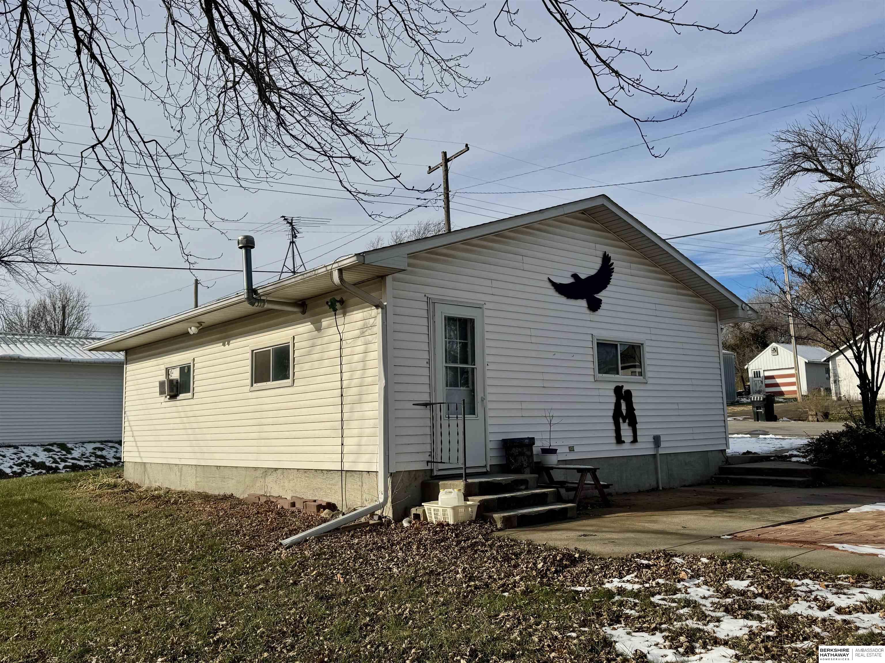 Burchard, Nebraska 68323, United States, 4 Bedrooms Bedrooms, ,1 BathroomBathrooms,Residential,Active,252318