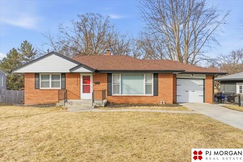 Photo of 1416 N 56 Street, Omaha, NE 68132 (MLS # 22604059)