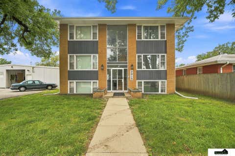Photo of 3915 N 69th Street, Lincoln, NE 68507 (MLS # 22624558)
