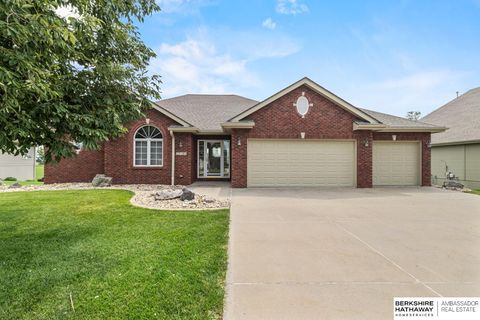 Photo of 17105 Oakmont Drive, Omaha, NE 68136 (MLS # 22521861)
