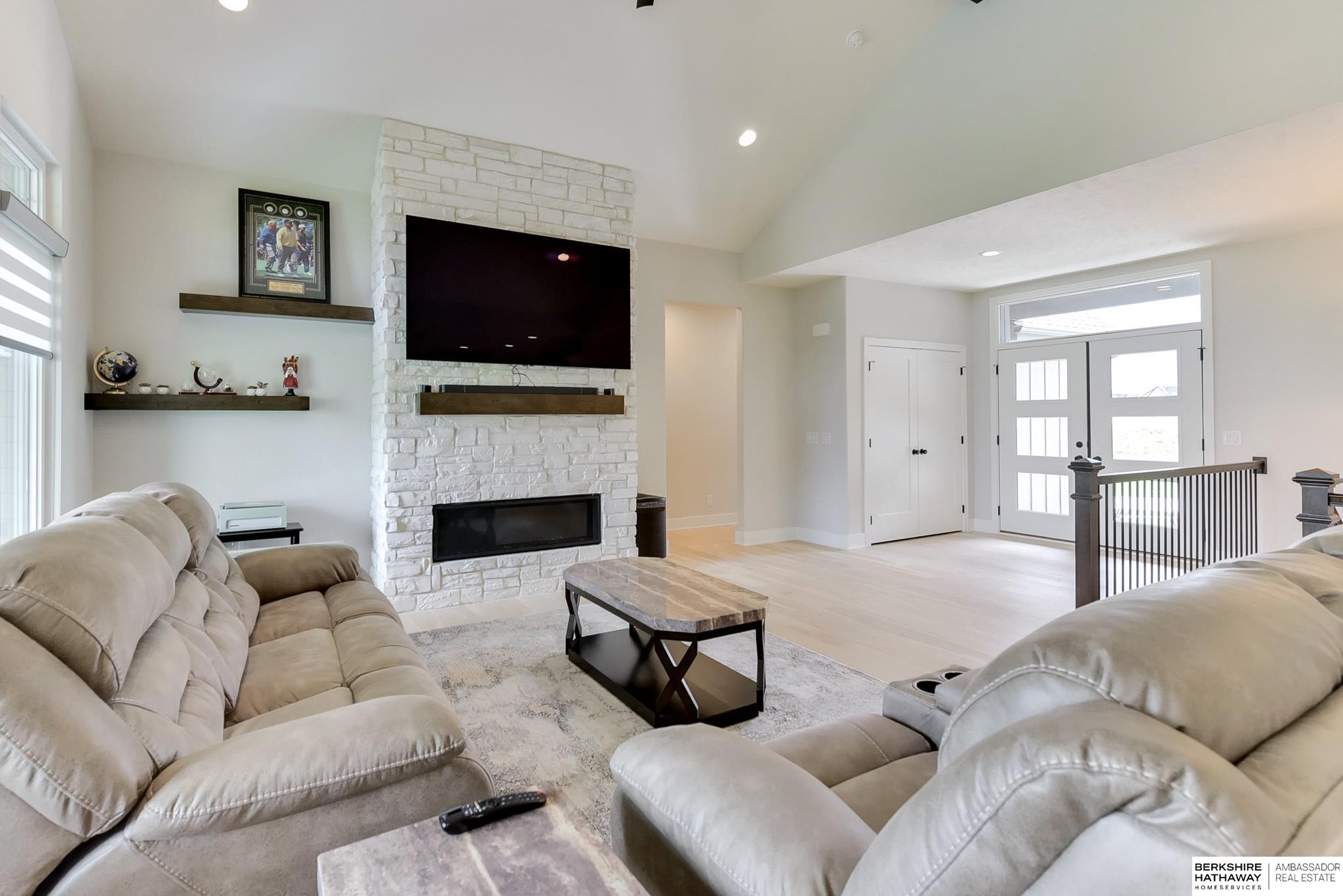 Elkhorn, Nebraska 68022, United States, 3 Bedrooms Bedrooms, ,3 BathroomsBathrooms,Residential,Active,133547