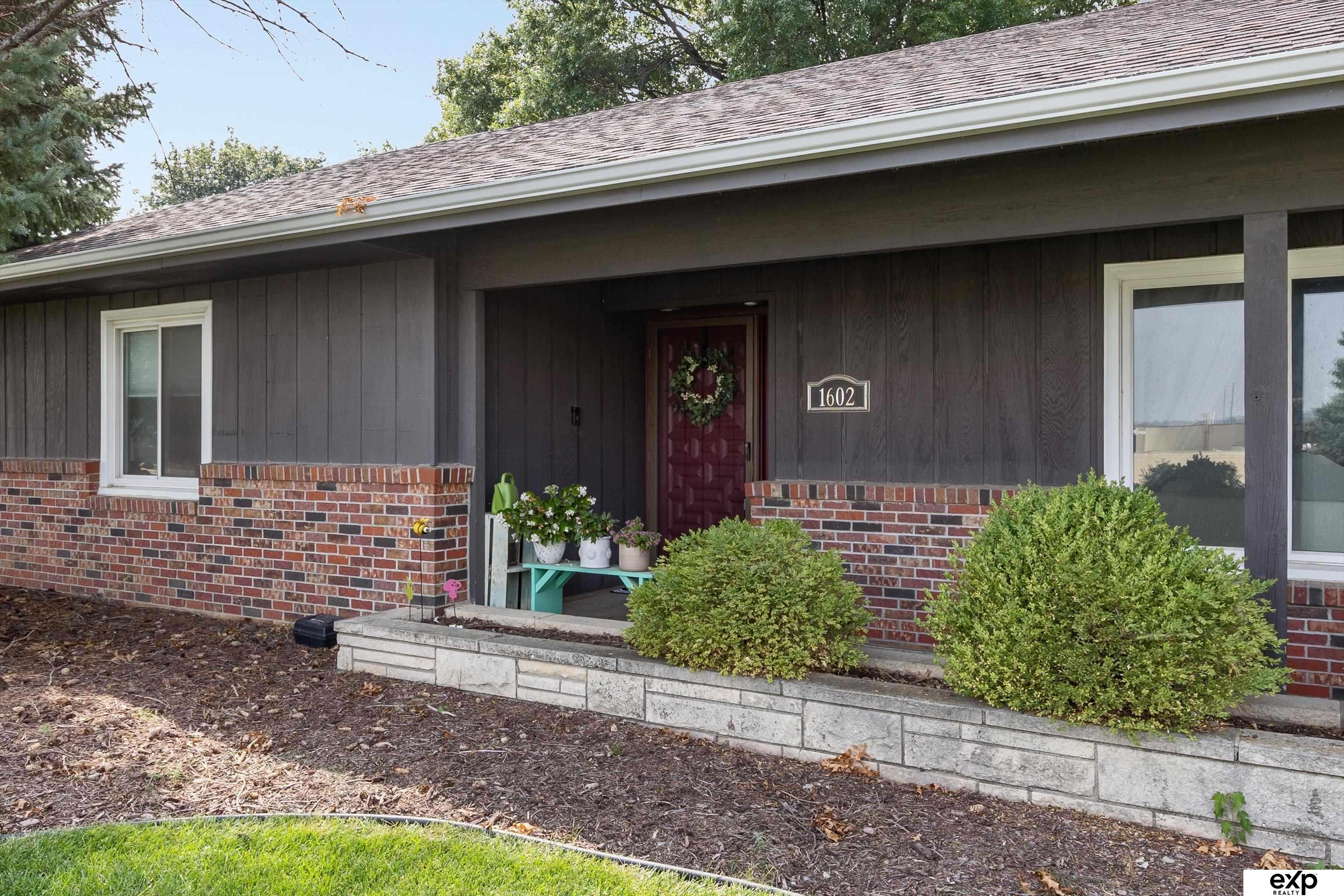 Omaha, Nebraska 68124, United States, 3 Bedrooms Bedrooms, ,2 BathroomsBathrooms,Residential,Active,204655