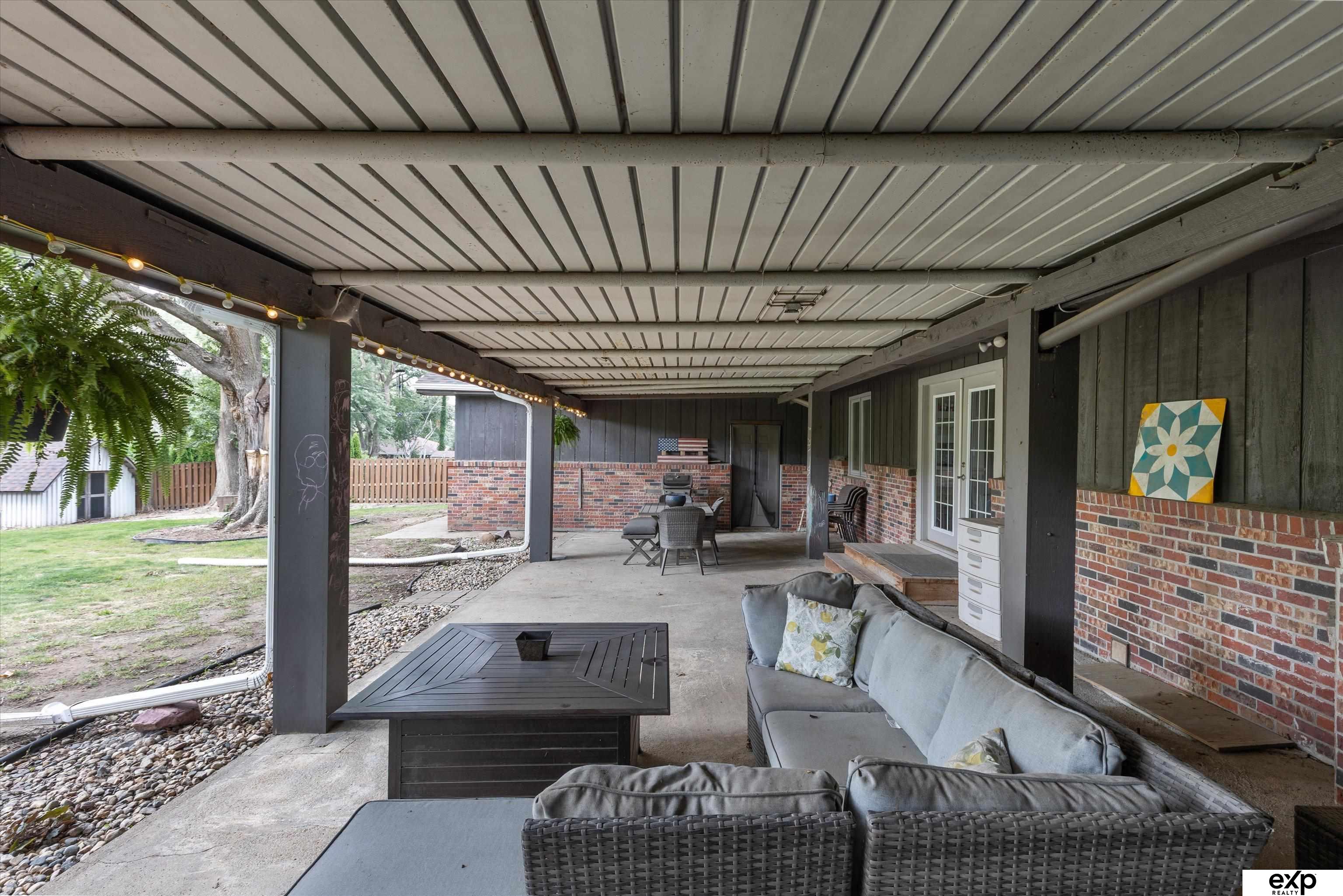 Omaha, Nebraska 68124, United States, 3 Bedrooms Bedrooms, ,2 BathroomsBathrooms,Residential,Active,204655