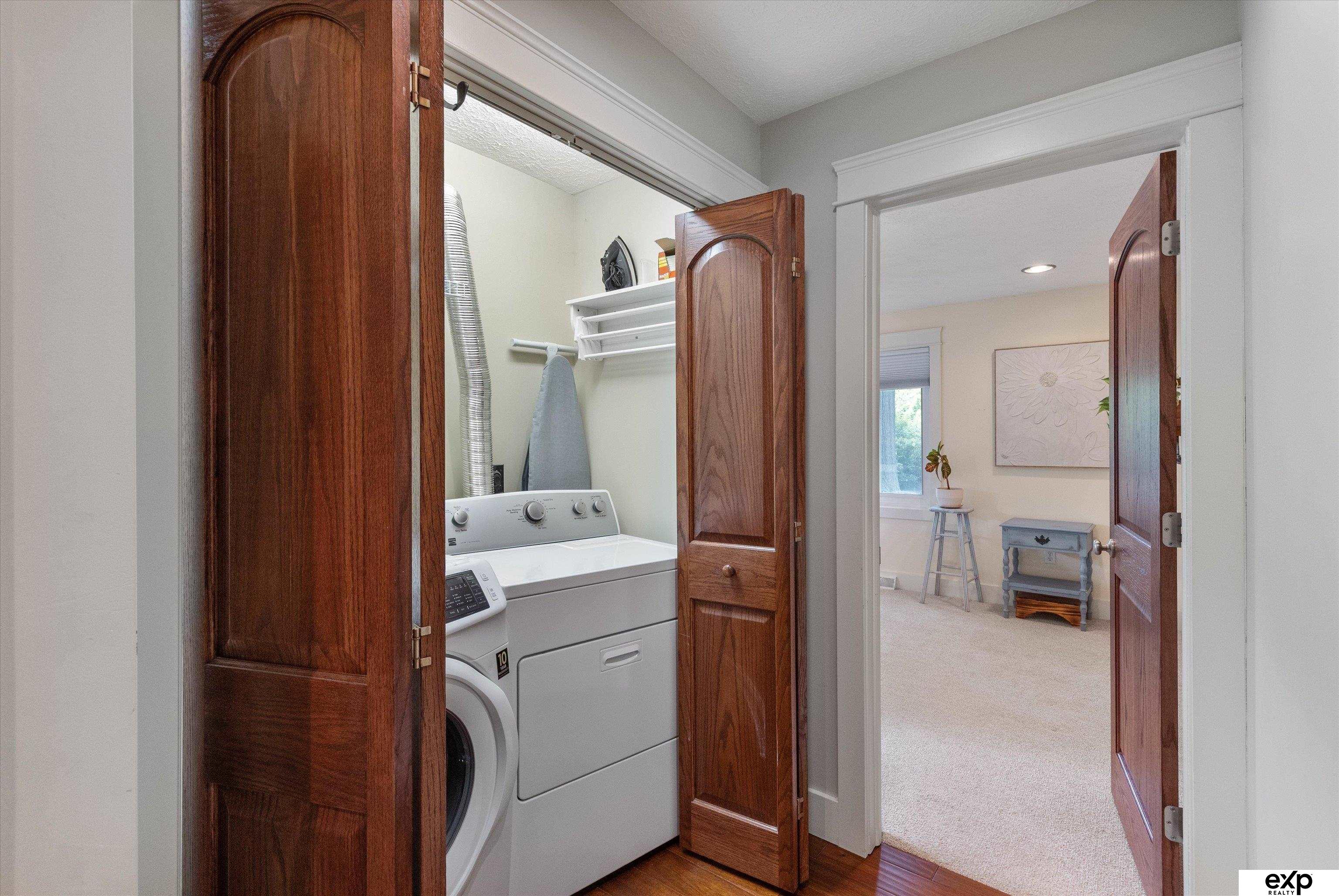 Omaha, Nebraska 68124, United States, 3 Bedrooms Bedrooms, ,2 BathroomsBathrooms,Residential,Active,204655