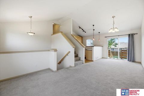 Photo of 7730 S 161st Terrace, Omaha, NE 68136 (MLS # 22530930)