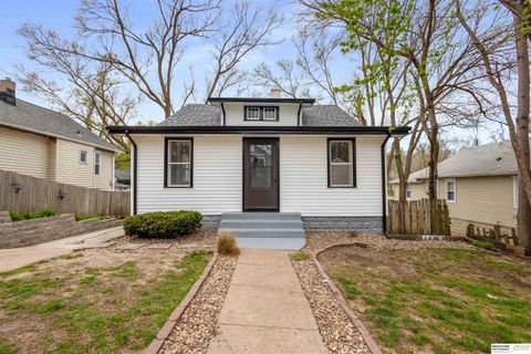 Photo of 3316 N 55th Street, Omaha, NE 68104 (MLS # 22614123)