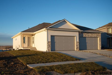 Photo of 11708 S 125 Street, Papillion, NE 68046 (MLS # 22532899)