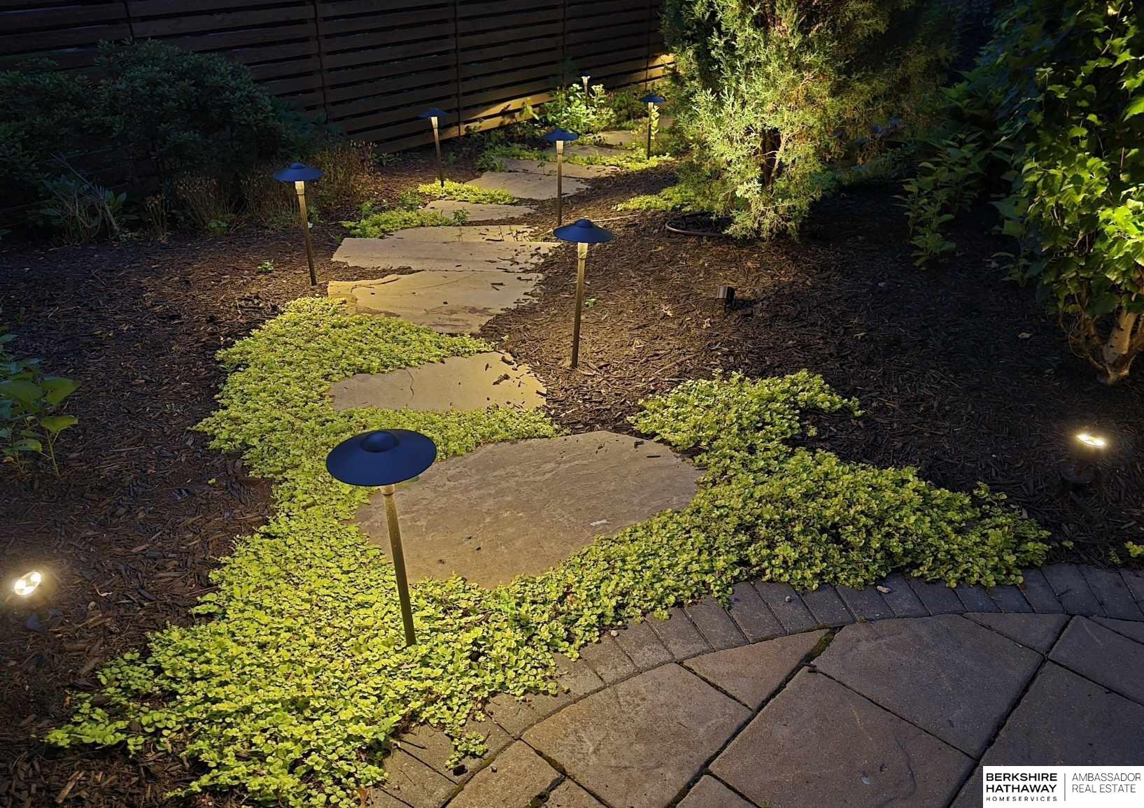 Lincoln, Nebraska 68510, United States, 4 Bedrooms Bedrooms, ,3 BathroomsBathrooms,Residential,Active,160081