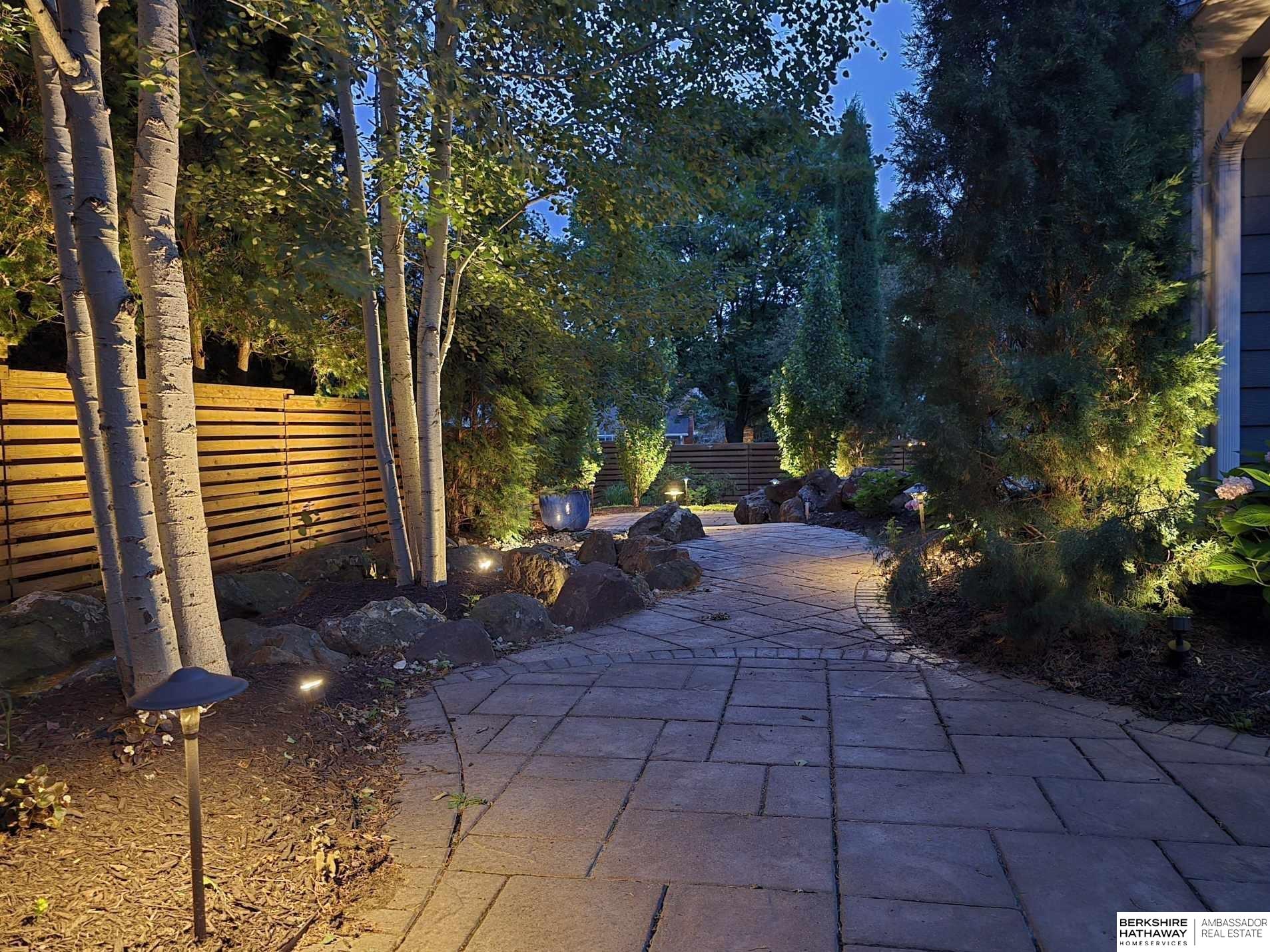 Lincoln, Nebraska 68510, United States, 4 Bedrooms Bedrooms, ,3 BathroomsBathrooms,Residential,Active,160081