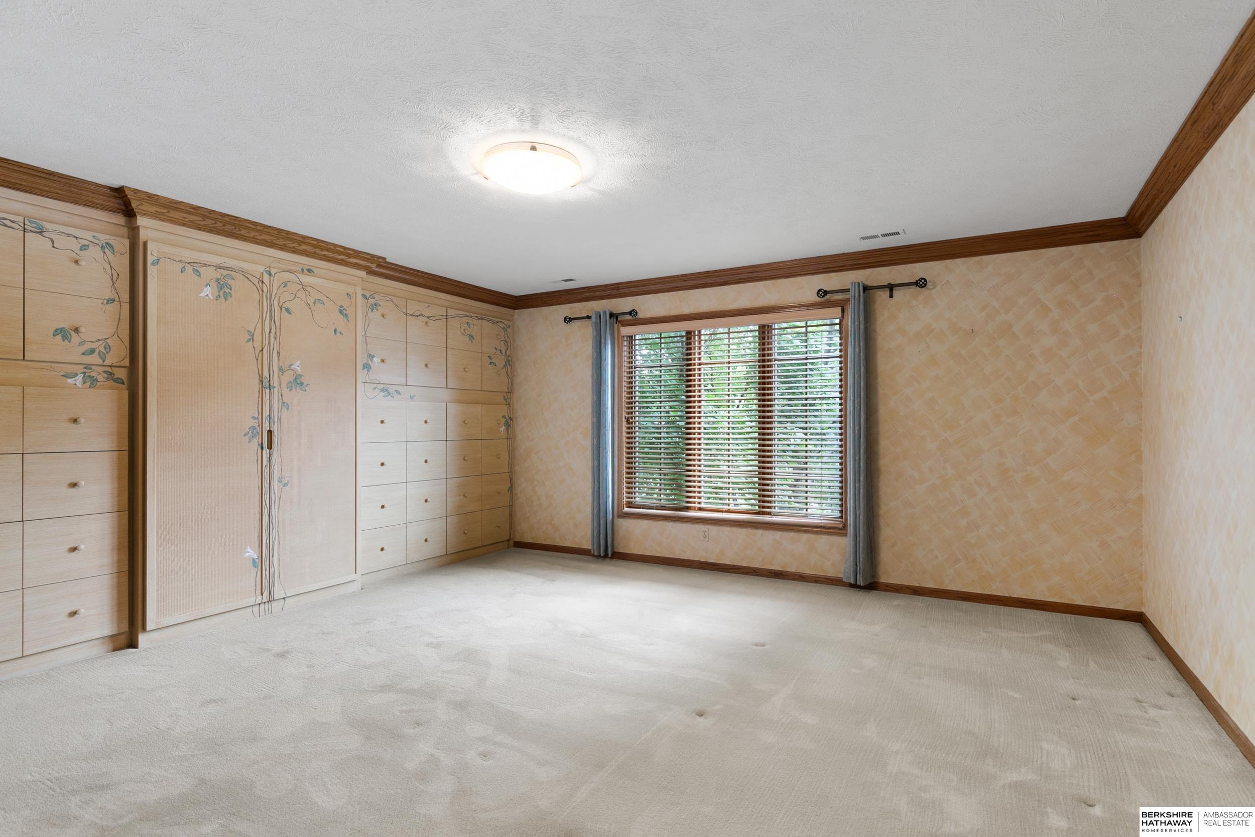 Lincoln, Nebraska 68510, United States, 4 Bedrooms Bedrooms, ,3 BathroomsBathrooms,Residential,Active,160081