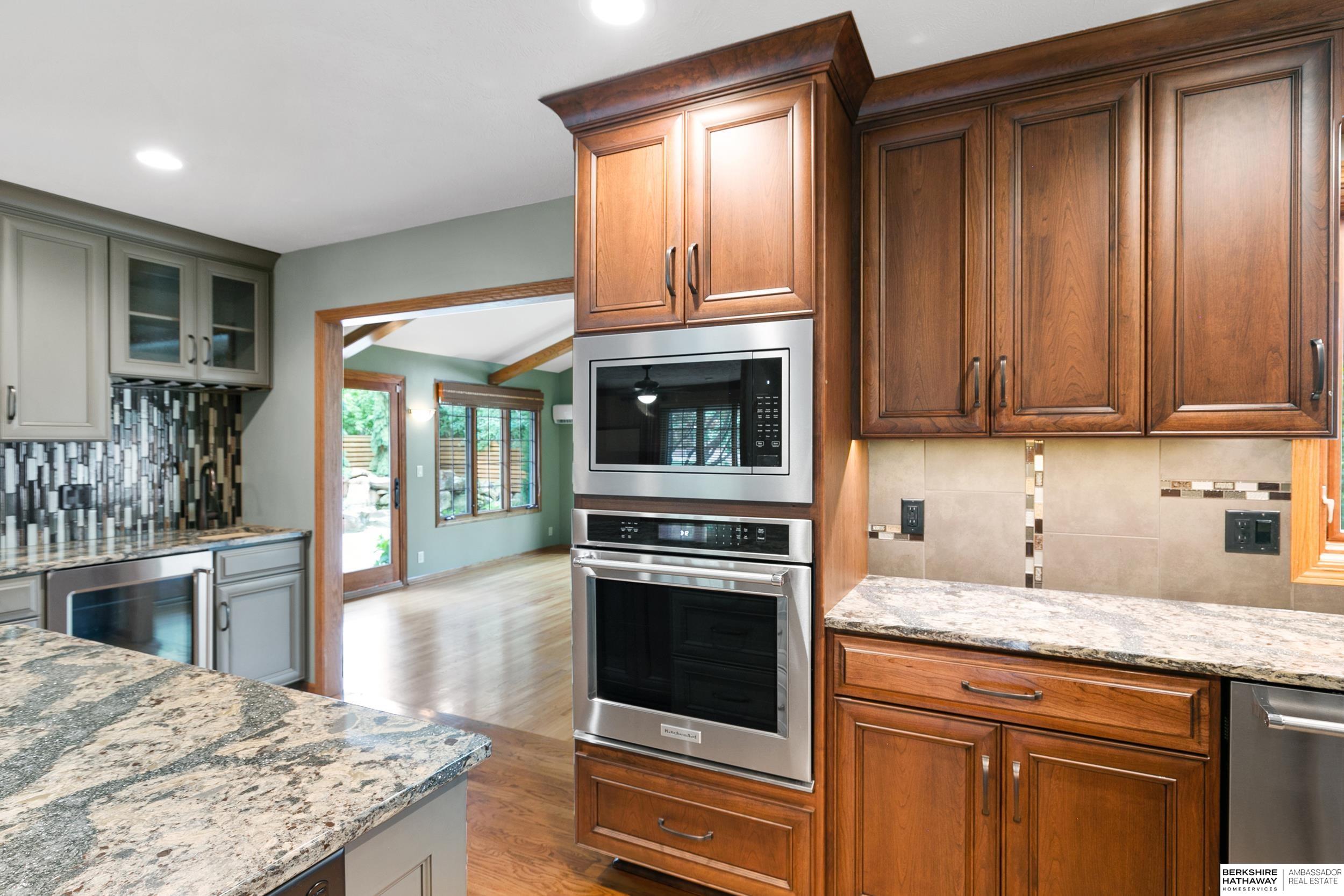 Lincoln, Nebraska 68510, United States, 4 Bedrooms Bedrooms, ,3 BathroomsBathrooms,Residential,Active,160081