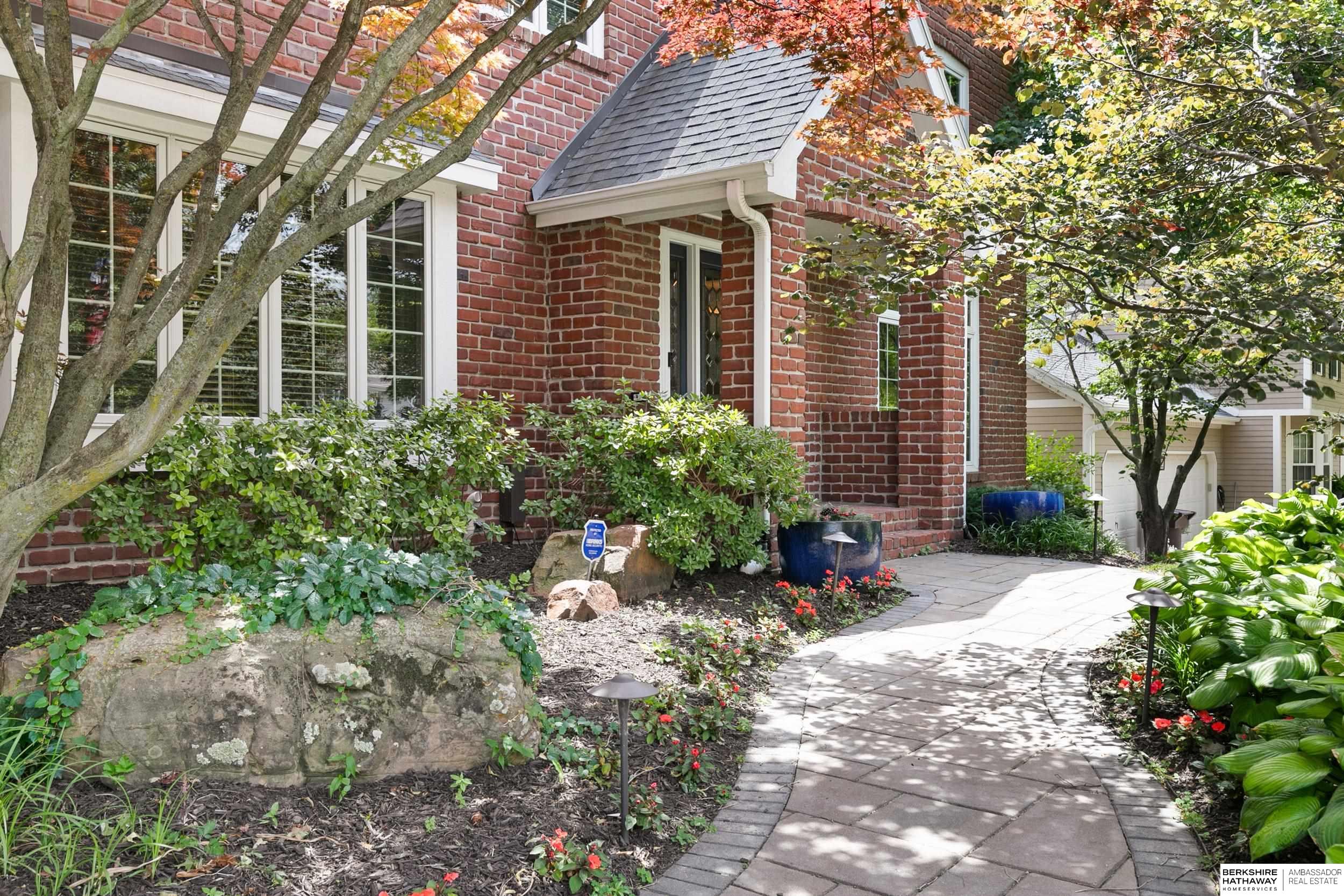 Lincoln, Nebraska 68510, United States, 4 Bedrooms Bedrooms, ,3 BathroomsBathrooms,Residential,Active,160081