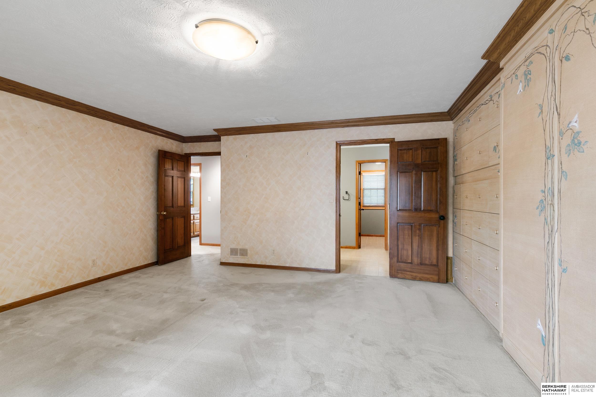 Lincoln, Nebraska 68510, United States, 4 Bedrooms Bedrooms, ,3 BathroomsBathrooms,Residential,Active,160081