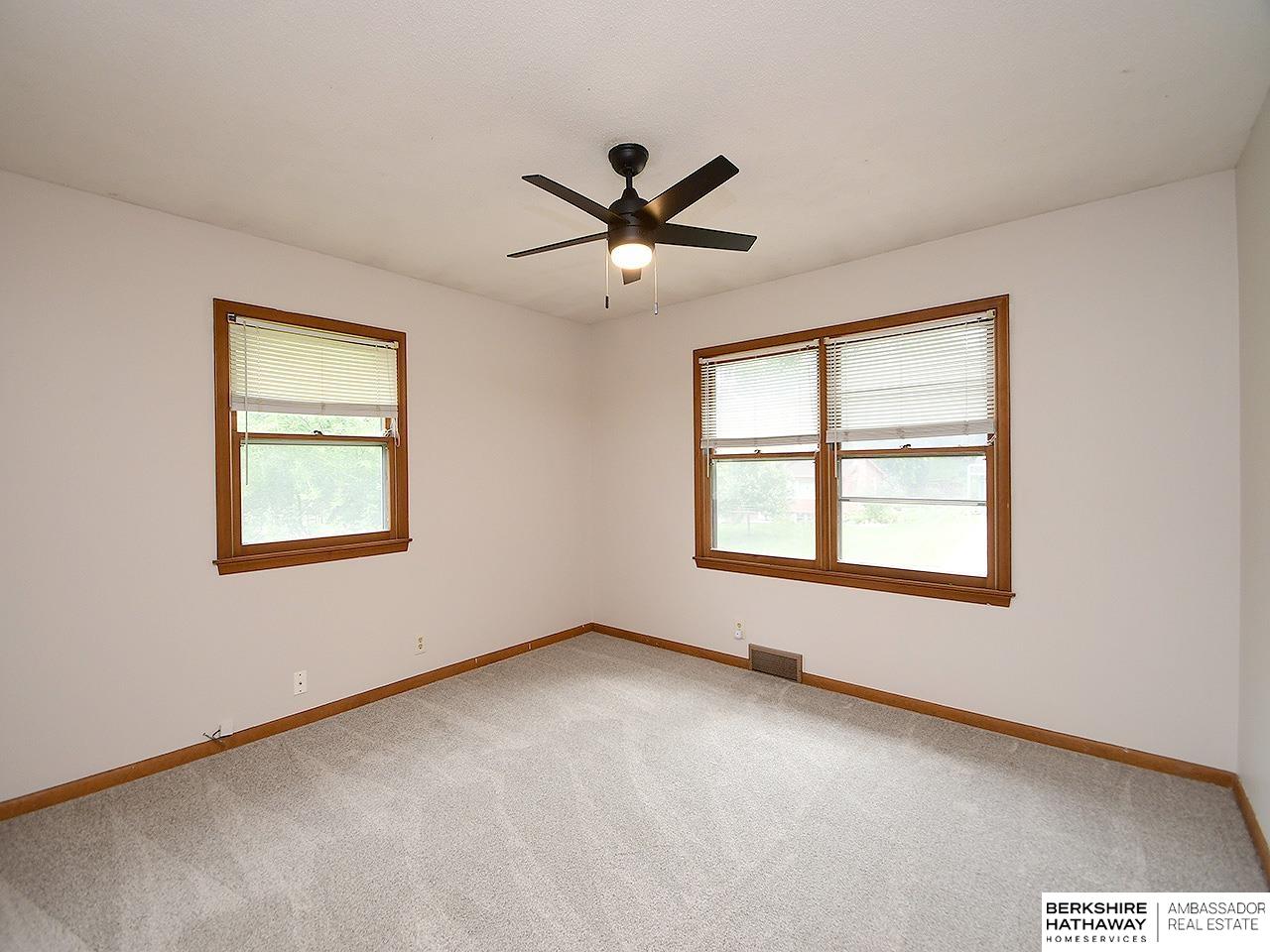 Omaha, Nebraska 68144, United States, 4 Bedrooms Bedrooms, ,3 BathroomsBathrooms,Residential,Active,246913