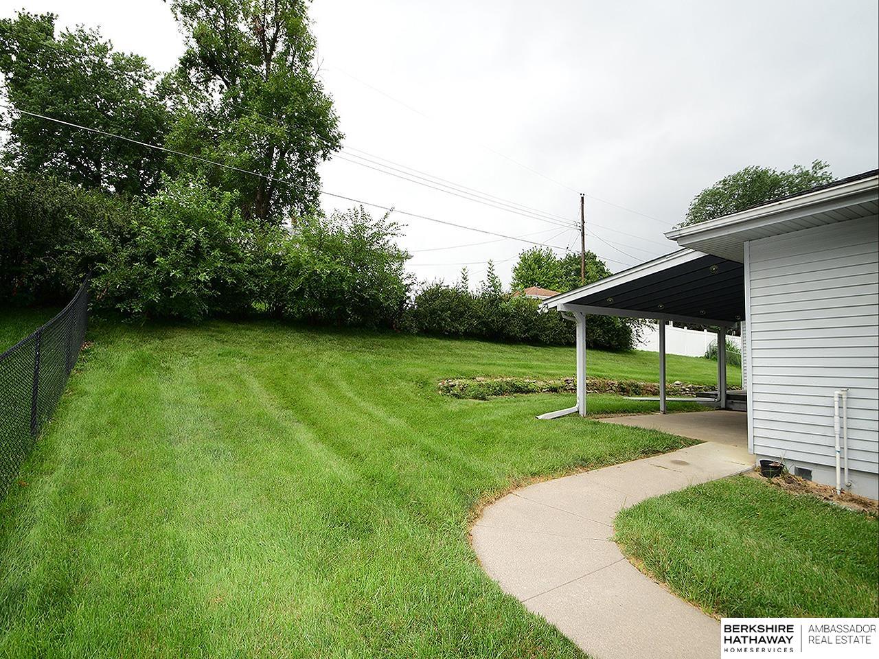 Omaha, Nebraska 68144, United States, 4 Bedrooms Bedrooms, ,3 BathroomsBathrooms,Residential,Active,246913