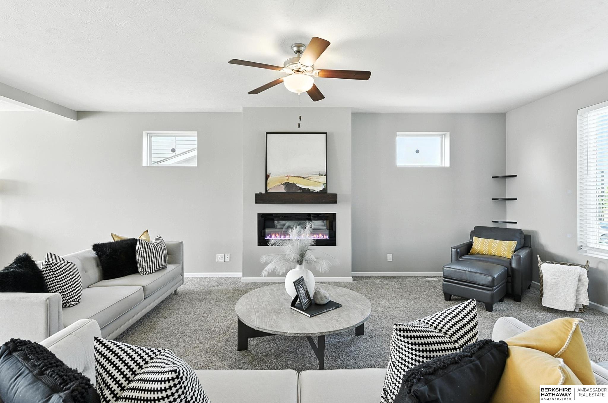 Elkhorn, Nebraska 68022, United States, 4 Bedrooms Bedrooms, ,3 BathroomsBathrooms,Residential,Active,211164