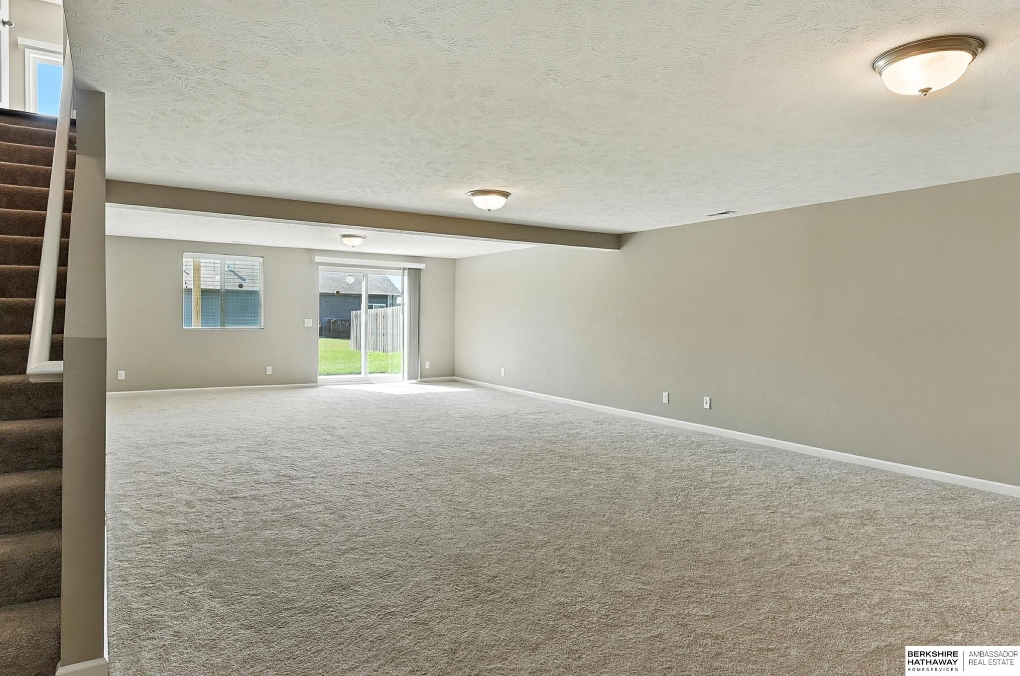 Elkhorn, Nebraska 68022, United States, 4 Bedrooms Bedrooms, ,3 BathroomsBathrooms,Residential,Active,211164