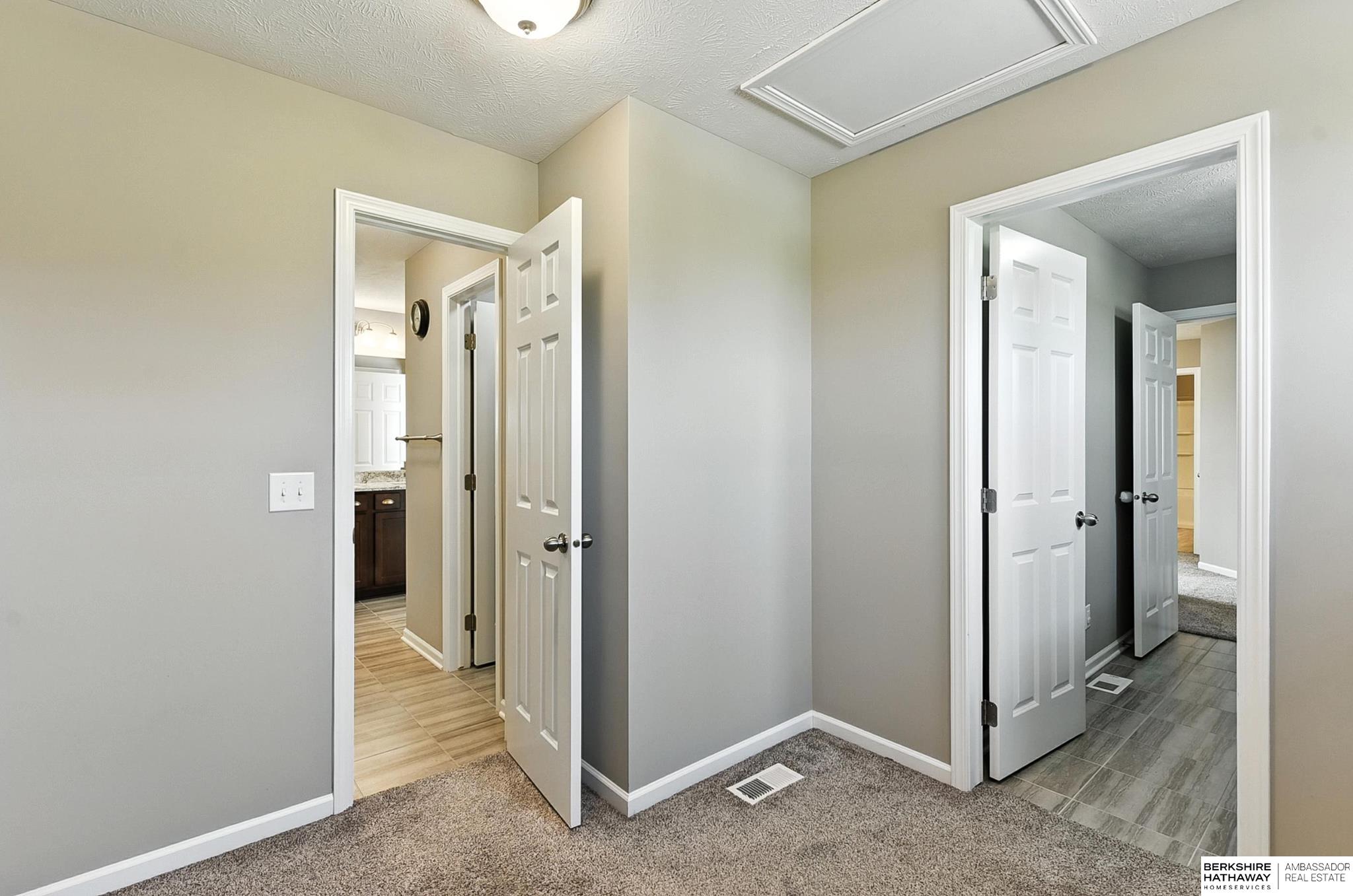 Elkhorn, Nebraska 68022, United States, 4 Bedrooms Bedrooms, ,3 BathroomsBathrooms,Residential,Active,211164