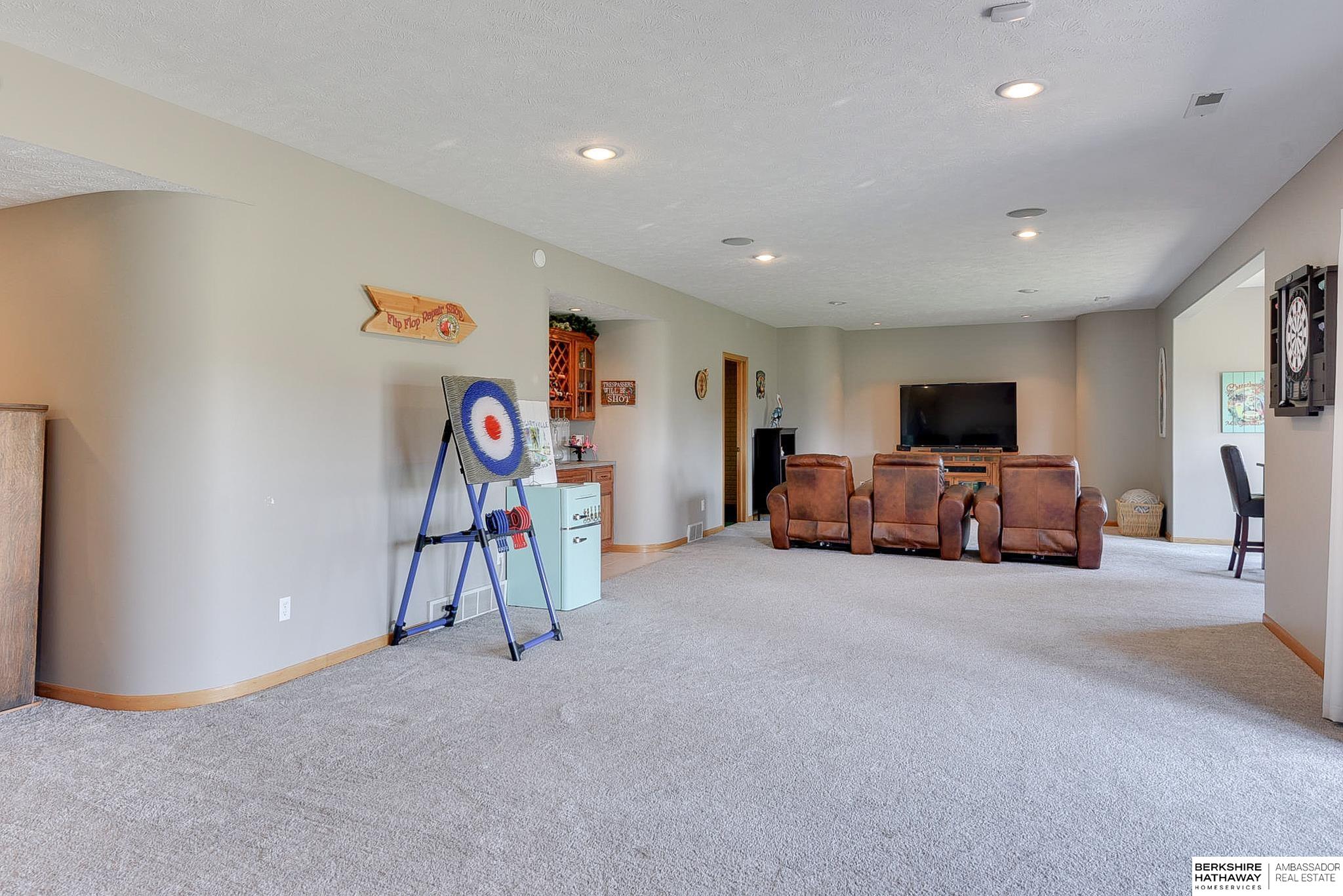 Omaha, Nebraska 68136, United States, 3 Bedrooms Bedrooms, ,3 BathroomsBathrooms,Residential,Active,130486