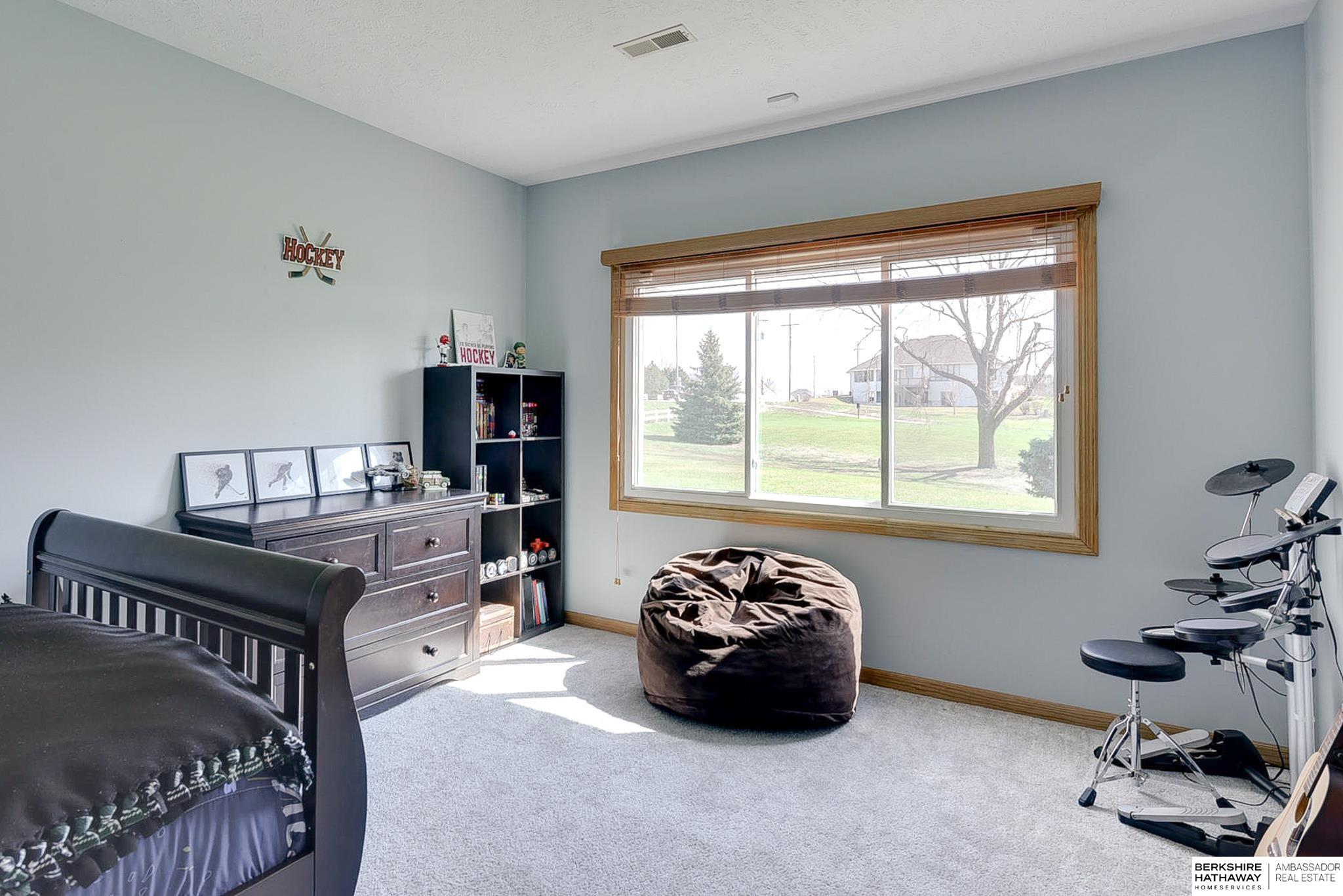 Omaha, Nebraska 68136, United States, 3 Bedrooms Bedrooms, ,3 BathroomsBathrooms,Residential,Active,130486