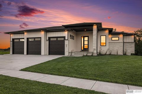 Photo of 8910 Dragonfly Lane, Lincoln, NE 68526 (MLS # 22613536)