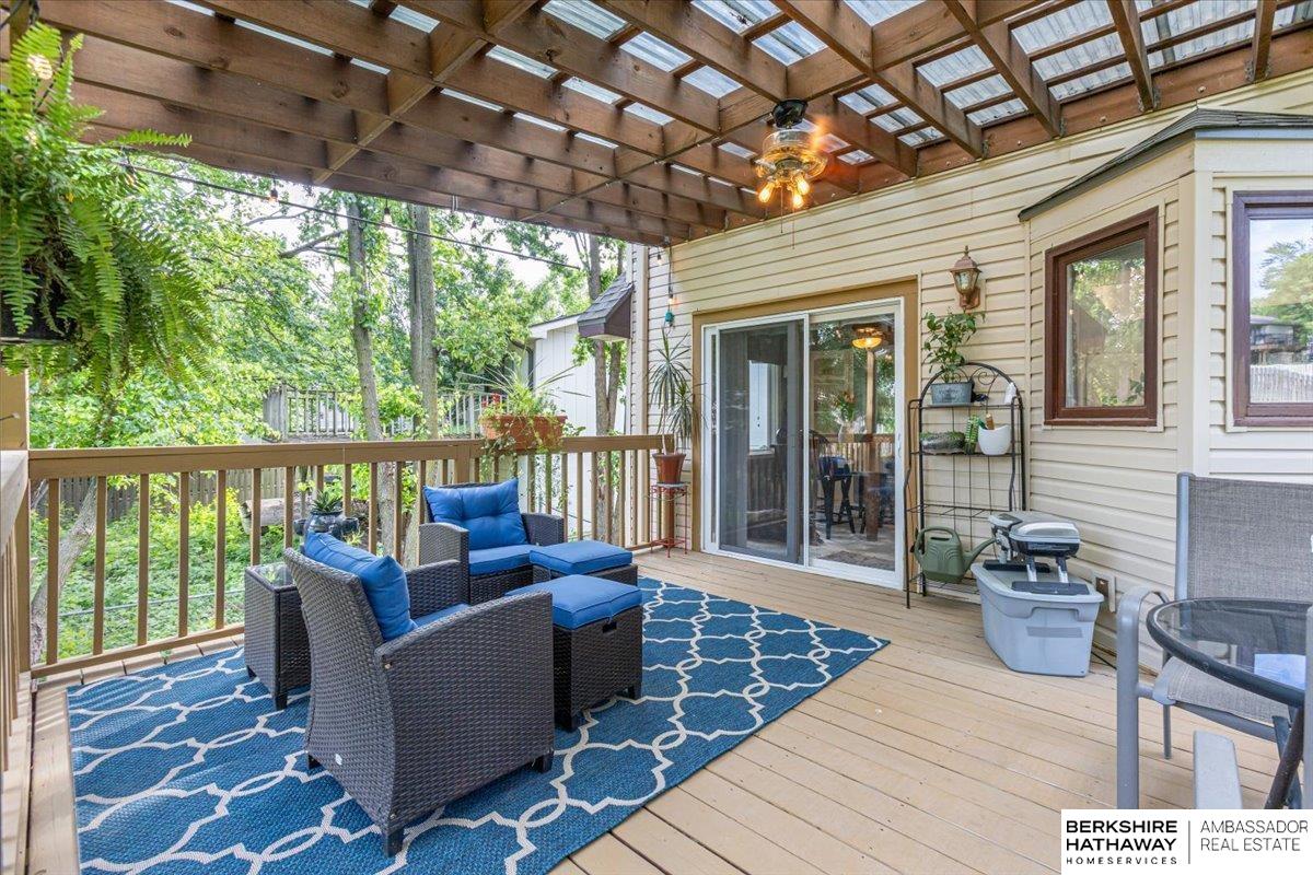 Omaha, Nebraska 68154, United States, 3 Bedrooms Bedrooms, ,2 BathroomsBathrooms,Residential,Pending,135820