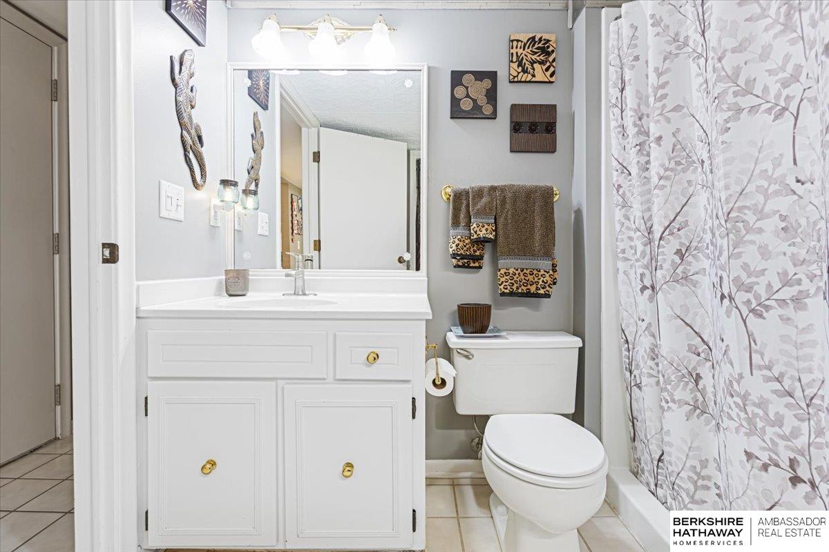 Omaha, Nebraska 68154, United States, 3 Bedrooms Bedrooms, ,2 BathroomsBathrooms,Residential,Pending,135820