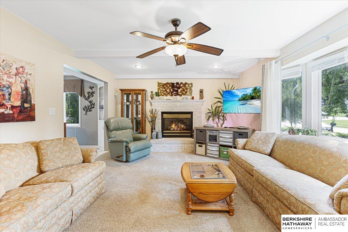 Omaha, Nebraska 68154, United States, 3 Bedrooms Bedrooms, ,2 BathroomsBathrooms,Residential,Pending,135820