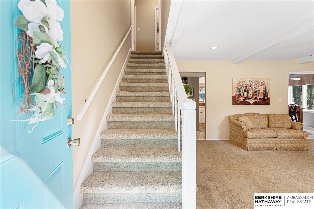 Omaha, Nebraska 68154, United States, 3 Bedrooms Bedrooms, ,2 BathroomsBathrooms,Residential,Pending,135820