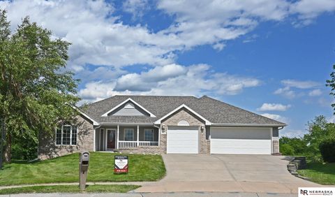Photo of 2005 Hedgeapple Circle, Plattsmouth, NE 68048 (MLS # 22617597)