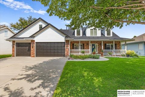 Photo of 2131 S 181st Circle, Omaha, NE 68130 (MLS # 22609942)
